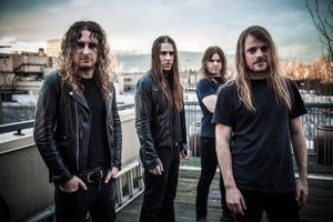 Naujausiame „Airbourne“ albume - seksas, alus ir rokenrolas liejasi laisvai (video)